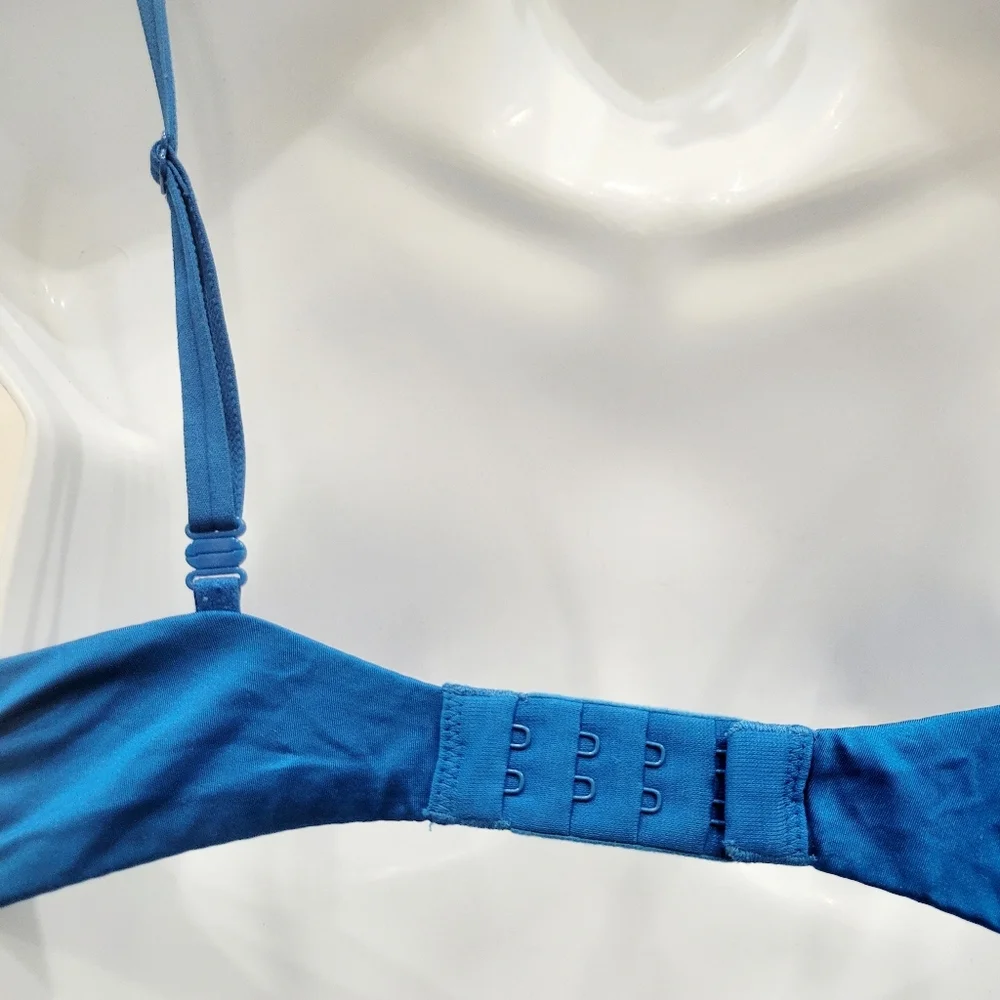 Victoria's Secret Very Sexy Push Up Blue Bra Size: 34C - Picture 6 of 8